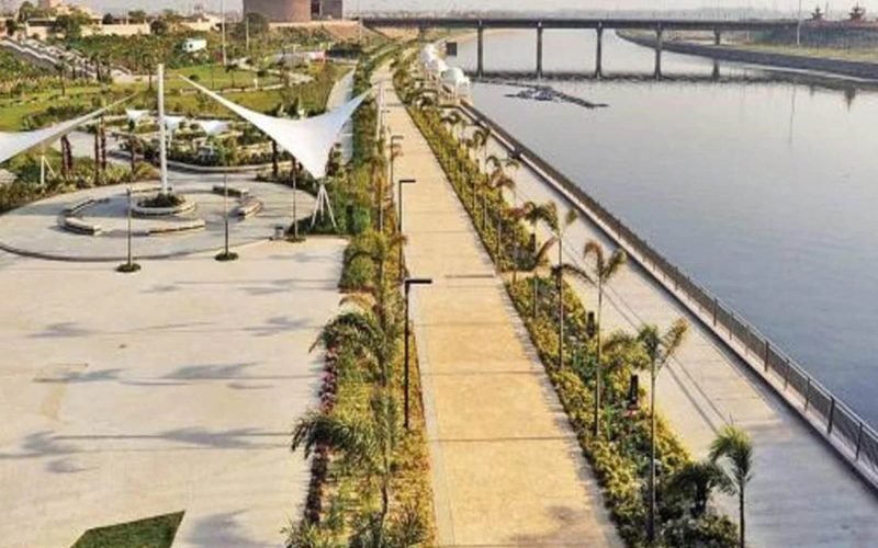 gomti_river_3-1300x867